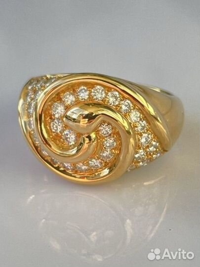 Золотое кольцо с бриллиантами Vacheron Constantin