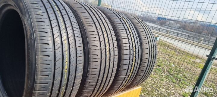 Roadstone N'Fera RU5 255/50 R20