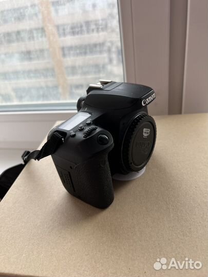 Фотоаппарат canon 77d