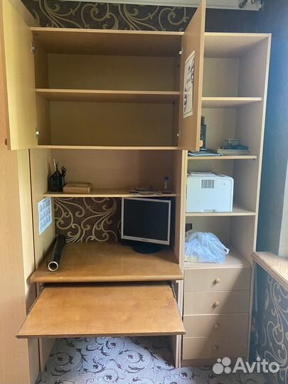 Компьютерный стол