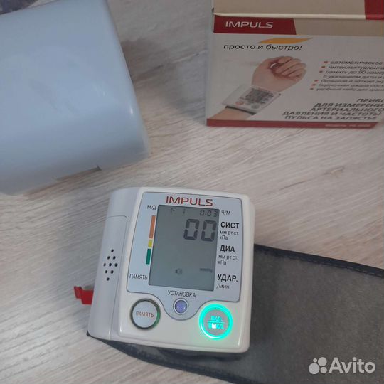 Тонометр на запястье