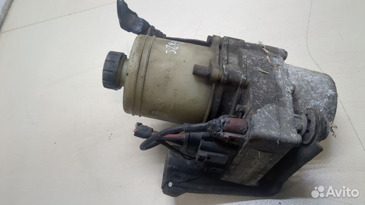 Насос усилителя руля Volkswagen Polo