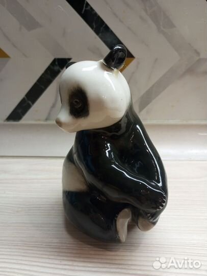 Фарфоровые статуэтки СССР лфз(осталась панда)