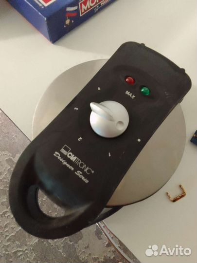 Вафельница новая