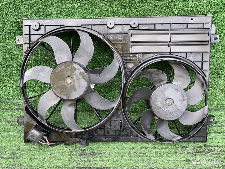 Диффузор радиатора Volkswagen Passat b6 3C5 1K0121