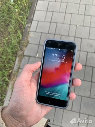 Телефон iPhone 6