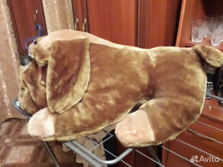 Большая мягкая игрушка собака