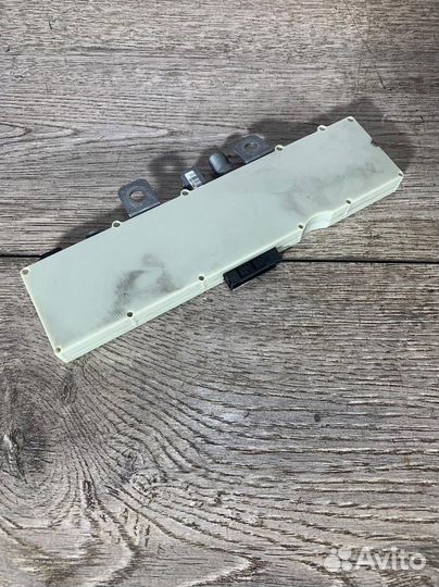 Усилитель акустической системы BMW-бмв 3-серия E4