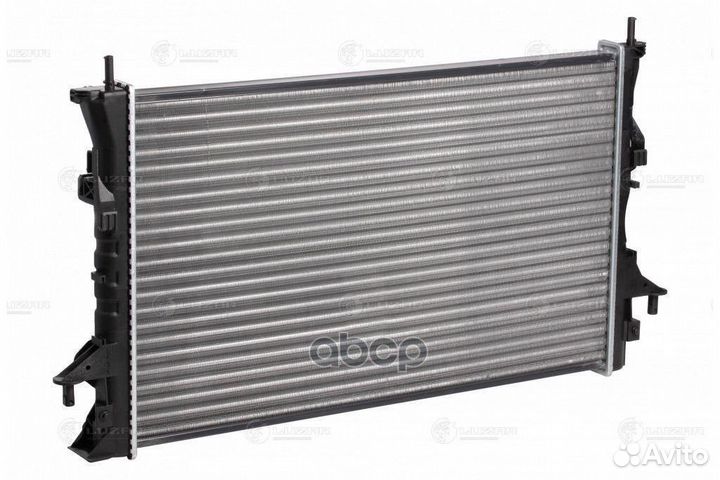 Радиатор renault laguna (01) LRc0964 luzar