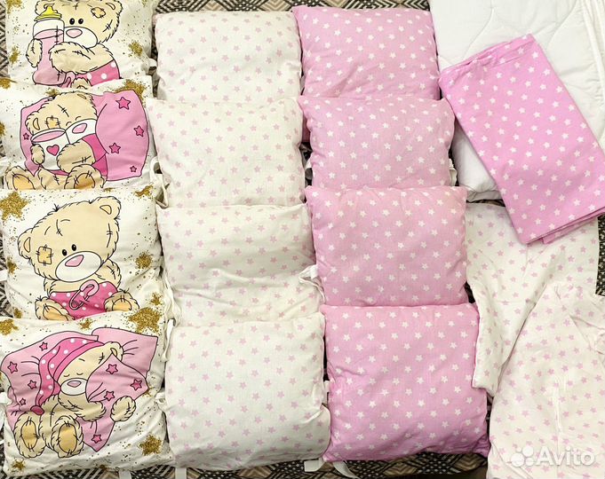 Бортики в кроватку + постельное + одеяло