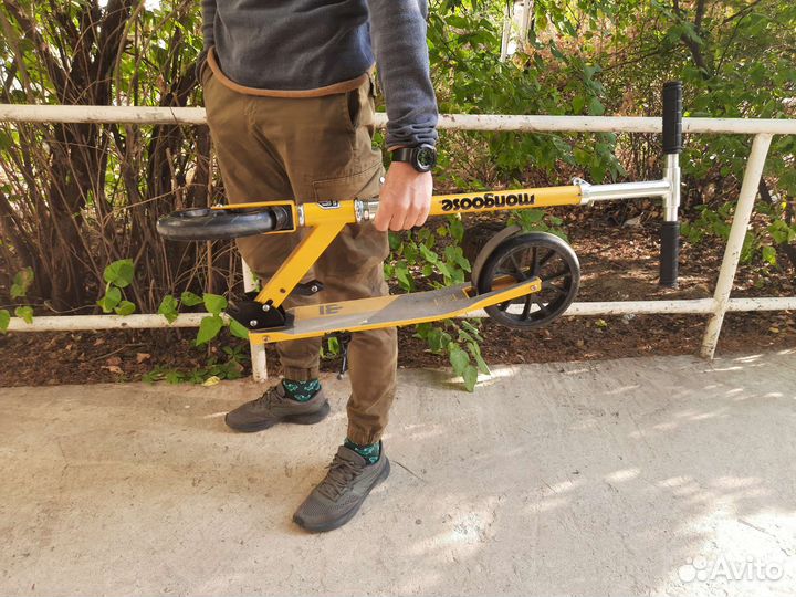 Самокат складной Mongoose Trace 200