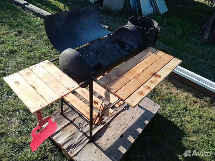 Мангал с крышкой