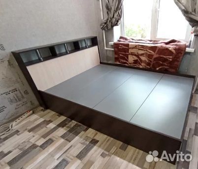 1,6 метра кровать с металлической фурнитурой в изг