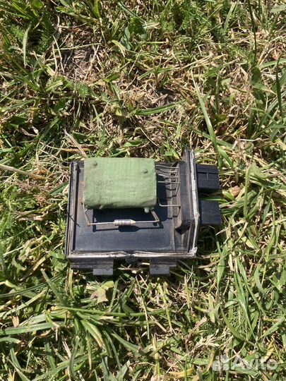 Резистор печки Audi 80, Passat B3, B4