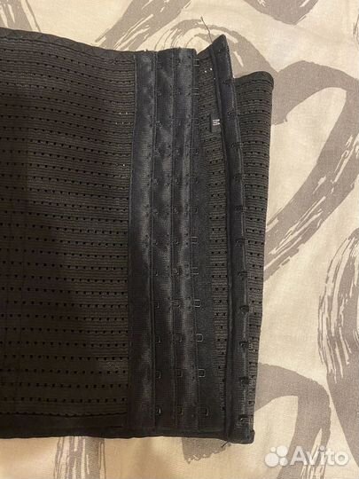 Корсет утягивающий на застежках