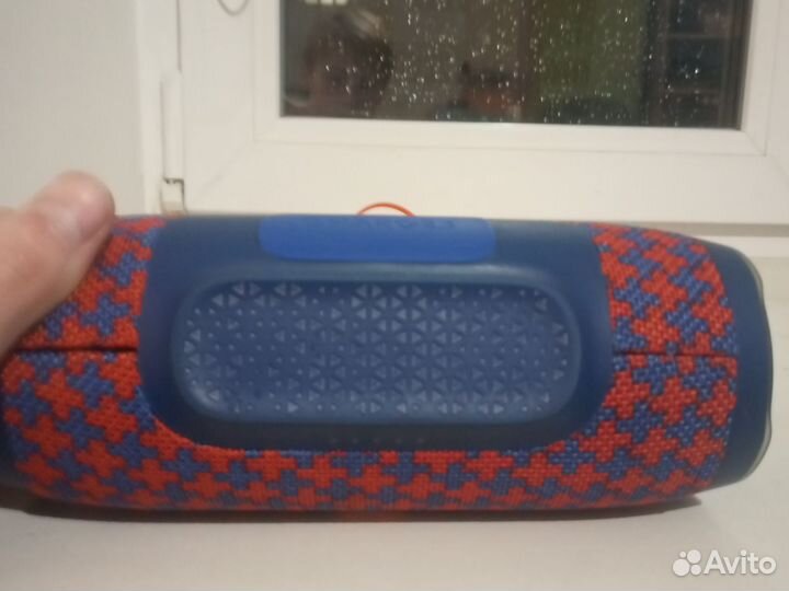 Колонка jbl charge 3