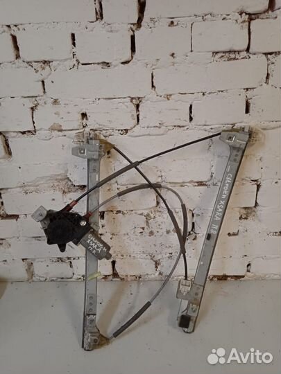 Стеклоподъёмник передний правый Citroen Xsara