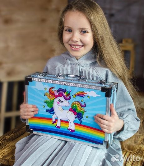 Набор юного художника в кейсе