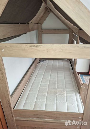 Детская кровать домик 90*210