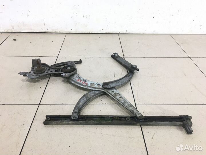 Стеклоподъемник механический передний левый