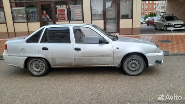 Daewoo nexia в разборе,деу некстя по частям