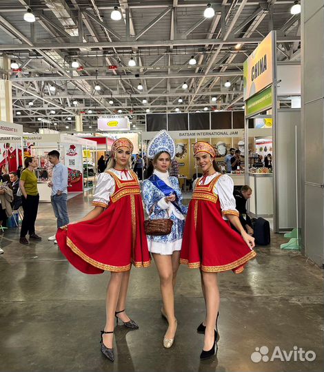 Стендистка,модель на выставку