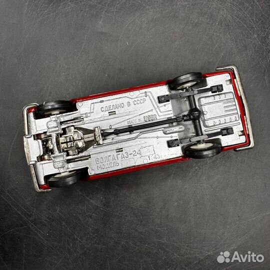 Модель моделька волга газ 24 СССР (сзр)