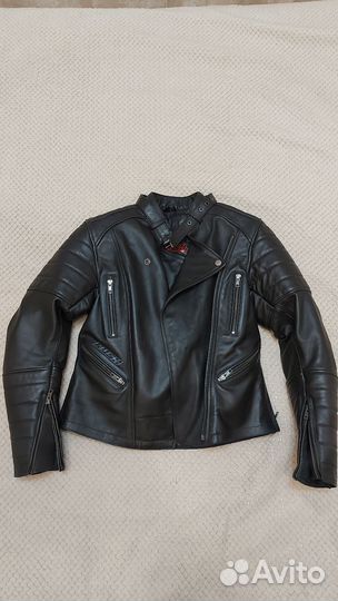 Куртка мотоциклетная кожаная женская