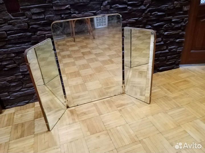 Зеркало. Советский трельяж