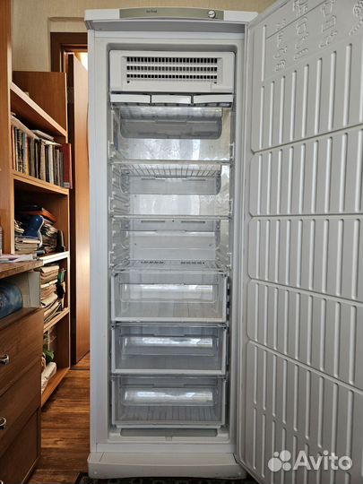 Морозильная камера indesit