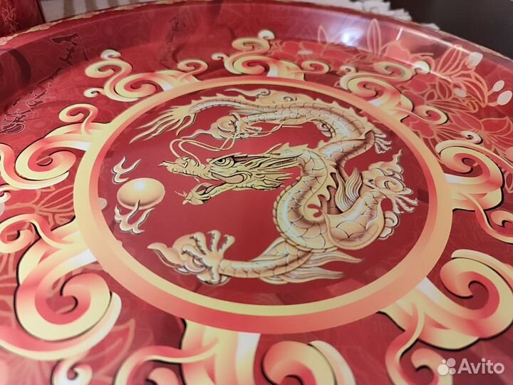 Поднос и банка Дракон