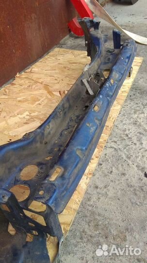 Передняя панель, усилитель бампера Volvo V50 S40