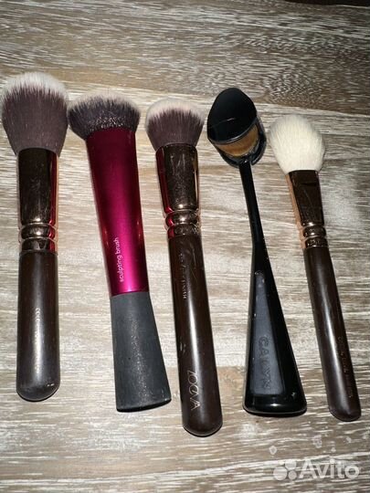 Кисти косметичка пудра