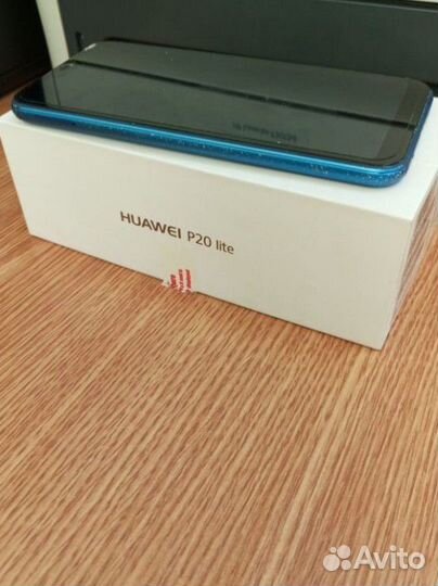 HUAWEI P20 Lite, 4/64 ГБ