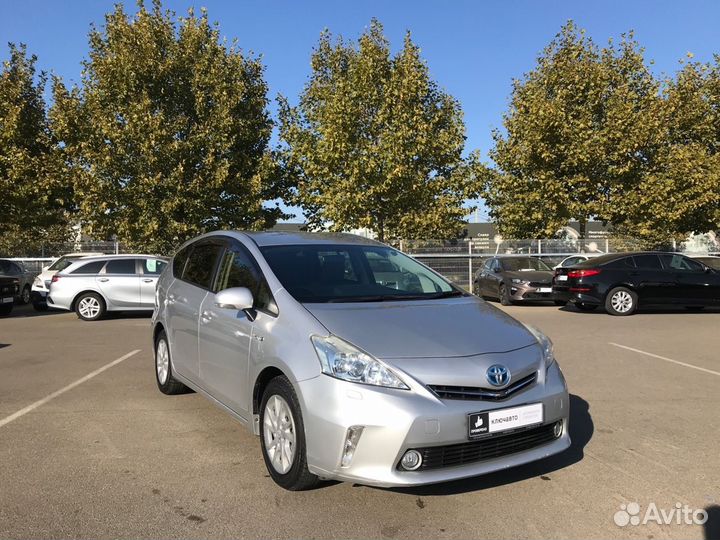 Toyota Prius Alpha 1.8 AT, 2012, 147 000 км