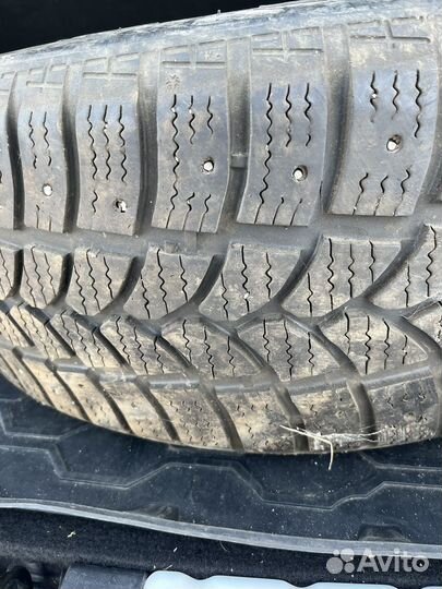 Tigar Sigura Stud 215/55 R17 100H