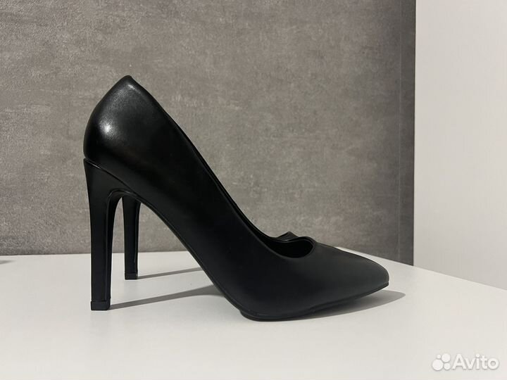 Туфли лодочки женские 38 размер. Новые