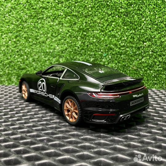 Металлическая инерционная модель машинка Porsche