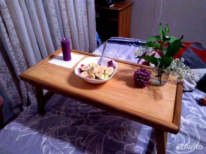 Столик для ноутбука в кровать