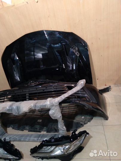 Передняя часть передняя Toyota Camry 9 V70