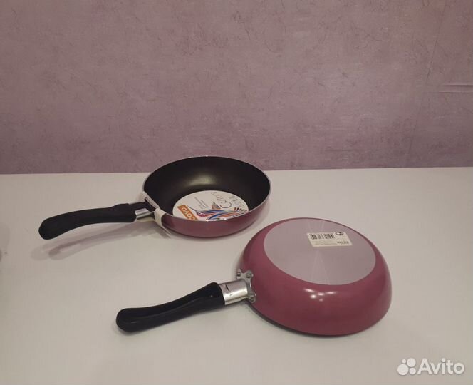 Сковородки маленькие d-16 см, Новые