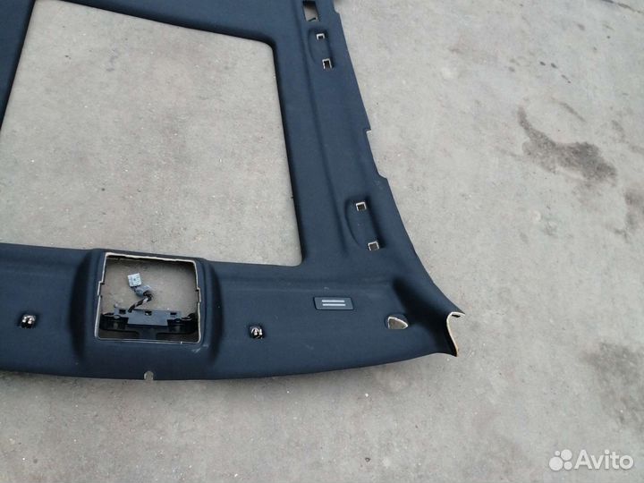 Обшивка потолка на BMW X5E70