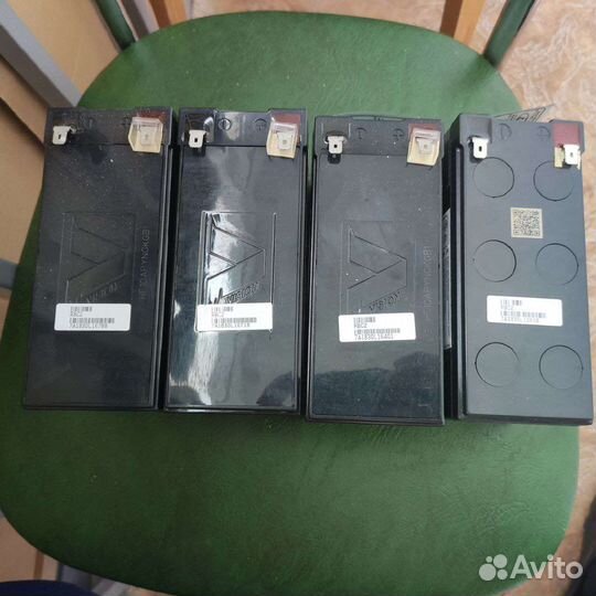 Аккумуляторная батарея APC by Schneider Electric