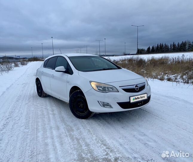 Opel Astra 1.6 МТ, 2011, 211 111 км