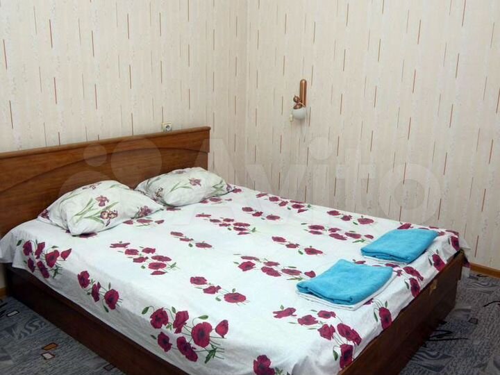 Комната 35 м², 1/4 эт.