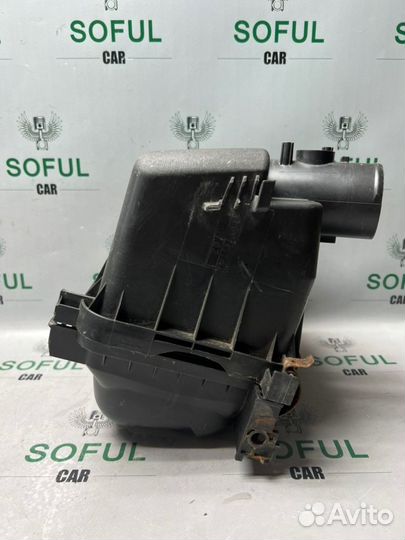 Корпус воздушного фильтра Toyota Auris 2013