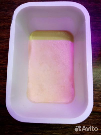 Пецилии, гуппи и живые корма