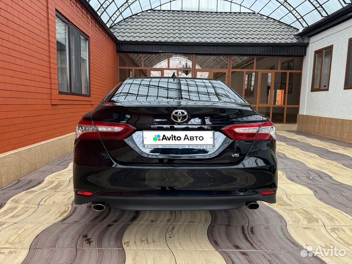 Toyota Camry 2.5 AT, 2020, 120 000 км