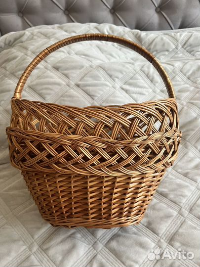 Корзина плетеная
