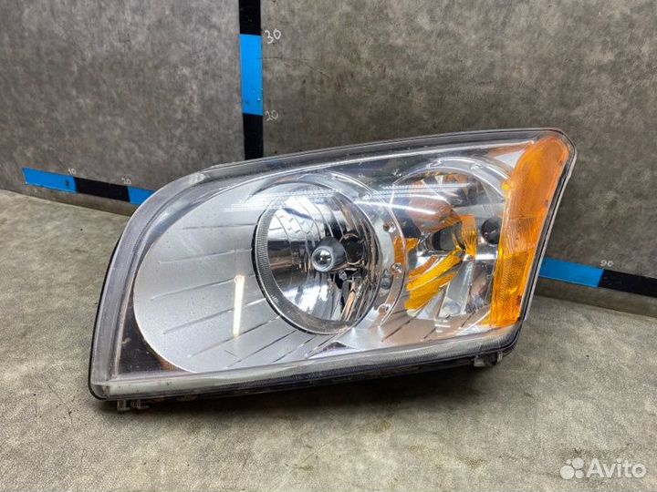 Фара передняя левая Dodge Caliber USA 2.0 (ECN) AT